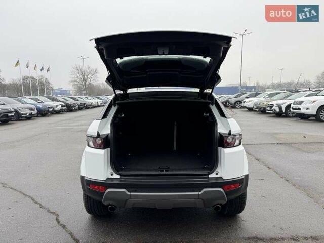 Белый Ленд Ровер Рендж Ровер Эвок, объемом двигателя 2 л и пробегом 144 тыс. км за 18500 $, фото 8 на Automoto.ua