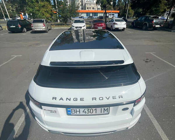 Білий Ленд Ровер Рендж Ровер Евок, об'ємом двигуна 2.18 л та пробігом 220 тис. км за 18000 $, фото 2 на Automoto.ua