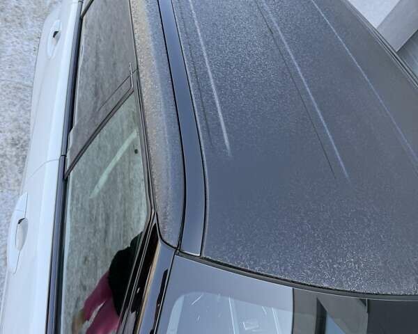 Білий Ленд Ровер Рендж Ровер Евок, об'ємом двигуна 2.18 л та пробігом 198 тис. км за 16500 $, фото 14 на Automoto.ua