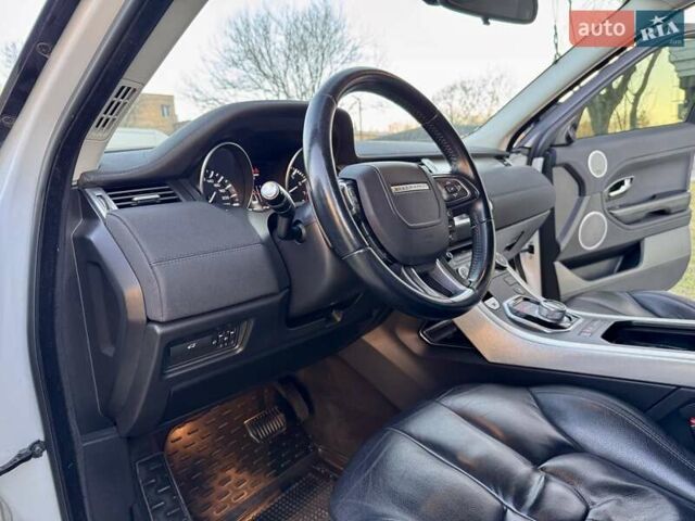 Белый Ленд Ровер Рендж Ровер Эвок, объемом двигателя 2 л и пробегом 168 тыс. км за 17800 $, фото 37 на Automoto.ua