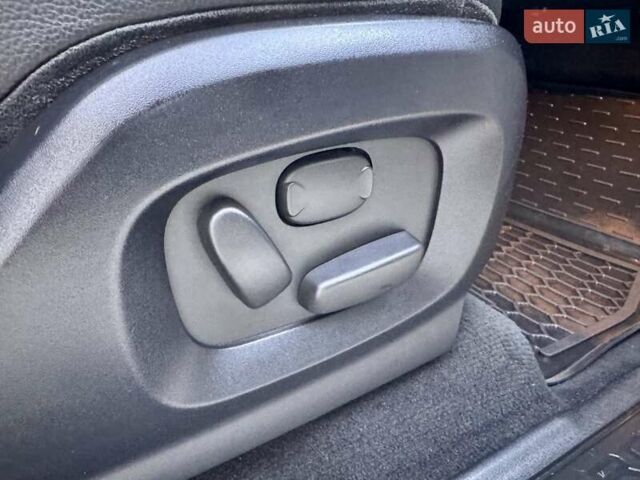 Белый Ленд Ровер Рендж Ровер Эвок, объемом двигателя 2 л и пробегом 168 тыс. км за 17800 $, фото 33 на Automoto.ua