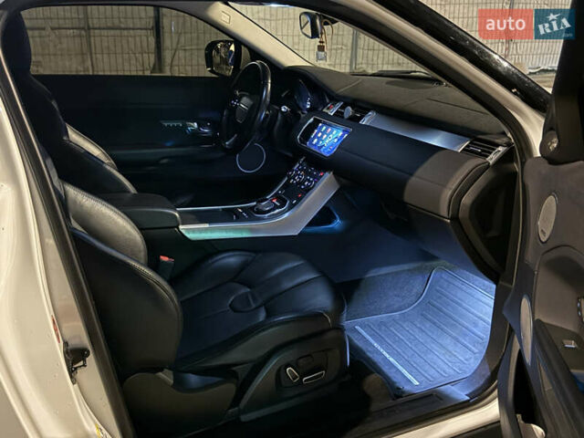 Білий Ленд Ровер Рендж Ровер Евок, об'ємом двигуна 2.18 л та пробігом 135 тис. км за 19900 $, фото 21 на Automoto.ua