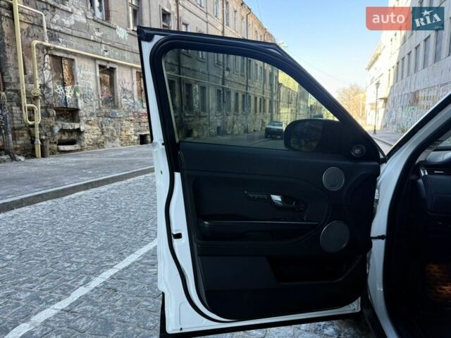 Белый Ленд Ровер Рендж Ровер Эвок, объемом двигателя 2 л и пробегом 168 тыс. км за 17400 $, фото 32 на Automoto.ua