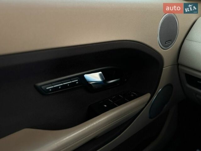 Білий Ленд Ровер Рендж Ровер Евок, об'ємом двигуна 2 л та пробігом 113 тис. км за 17800 $, фото 15 на Automoto.ua