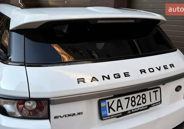 Белый Ленд Ровер Рендж Ровер Эвок, объемом двигателя 2 л и пробегом 142 тыс. км за 13750 $, фото 32 на Automoto.ua