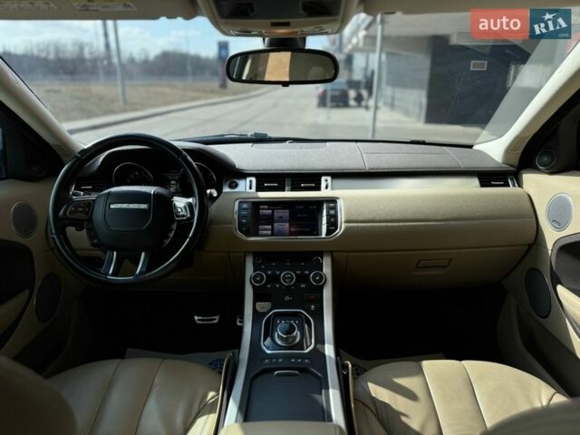 Білий Ленд Ровер Рендж Ровер Евок, об'ємом двигуна 2 л та пробігом 113 тис. км за 17800 $, фото 9 на Automoto.ua