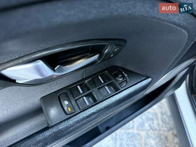 Белый Ленд Ровер Рендж Ровер Эвок, объемом двигателя 2 л и пробегом 168 тыс. км за 17400 $, фото 35 на Automoto.ua