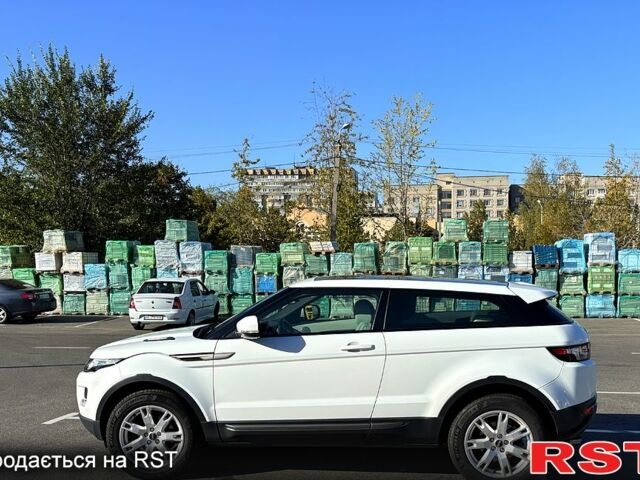 Белый Ленд Ровер Рендж Ровер Эвок, объемом двигателя 2 л и пробегом 135 тыс. км за 17000 $, фото 3 на Automoto.ua
