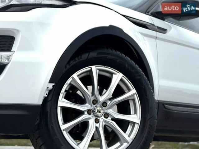 Білий Ленд Ровер Рендж Ровер Евок, об'ємом двигуна 2 л та пробігом 179 тис. км за 12500 $, фото 17 на Automoto.ua
