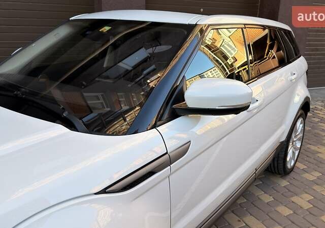 Белый Ленд Ровер Рендж Ровер Эвок, объемом двигателя 2 л и пробегом 142 тыс. км за 13750 $, фото 11 на Automoto.ua