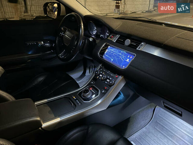 Белый Ленд Ровер Рендж Ровер Эвок, объемом двигателя 2.18 л и пробегом 135 тыс. км за 17900 $, фото 24 на Automoto.ua