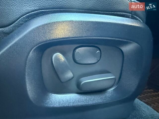 Белый Ленд Ровер Рендж Ровер Эвок, объемом двигателя 2 л и пробегом 168 тыс. км за 17400 $, фото 56 на Automoto.ua