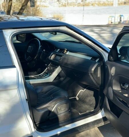 Белый Ленд Ровер Рендж Ровер Эвок, объемом двигателя 2 л и пробегом 179 тыс. км за 12700 $, фото 25 на Automoto.ua