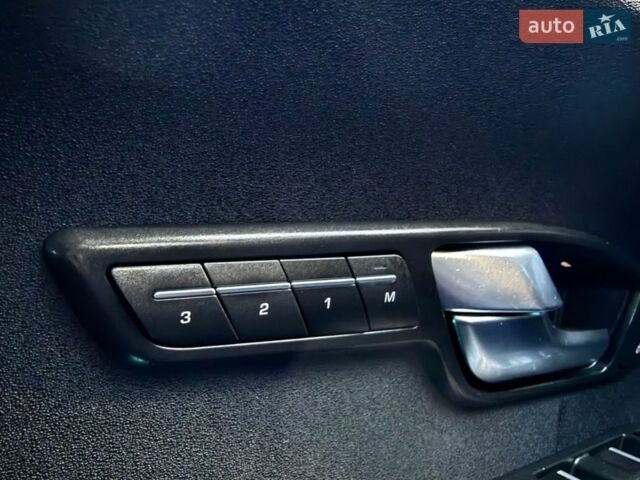 Белый Ленд Ровер Рендж Ровер Эвок, объемом двигателя 2 л и пробегом 168 тыс. км за 17400 $, фото 34 на Automoto.ua