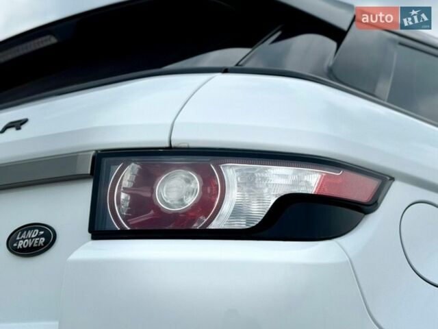Білий Ленд Ровер Рендж Ровер Евок, об'ємом двигуна 2 л та пробігом 179 тис. км за 12500 $, фото 34 на Automoto.ua
