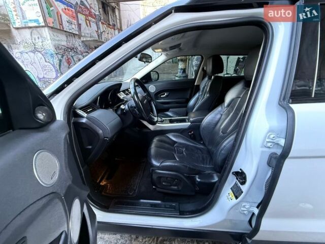 Белый Ленд Ровер Рендж Ровер Эвок, объемом двигателя 2 л и пробегом 168 тыс. км за 17400 $, фото 37 на Automoto.ua