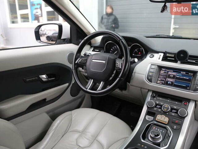 Белый Ленд Ровер Рендж Ровер Эвок, объемом двигателя 2.18 л и пробегом 202 тыс. км за 18000 $, фото 12 на Automoto.ua