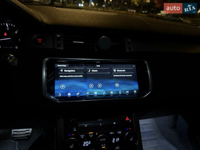 Білий Ленд Ровер Рендж Ровер Евок, об'ємом двигуна 2.18 л та пробігом 135 тис. км за 19900 $, фото 27 на Automoto.ua