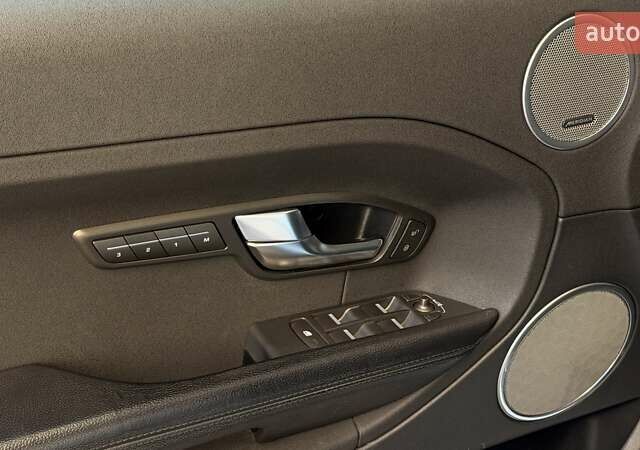 Белый Ленд Ровер Рендж Ровер Эвок, объемом двигателя 2 л и пробегом 142 тыс. км за 13750 $, фото 13 на Automoto.ua