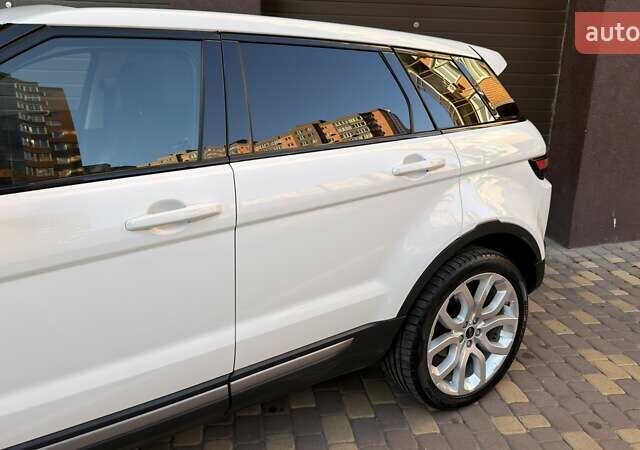 Белый Ленд Ровер Рендж Ровер Эвок, объемом двигателя 2 л и пробегом 142 тыс. км за 13750 $, фото 9 на Automoto.ua