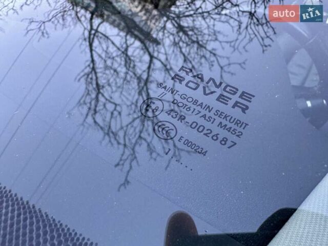 Белый Ленд Ровер Рендж Ровер Эвок, объемом двигателя 2 л и пробегом 168 тыс. км за 17800 $, фото 2 на Automoto.ua