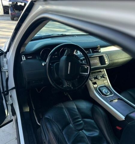 Белый Ленд Ровер Рендж Ровер Эвок, объемом двигателя 2 л и пробегом 179 тыс. км за 12700 $, фото 22 на Automoto.ua