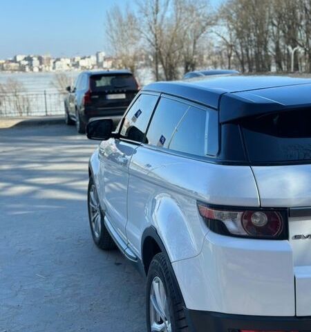 Белый Ленд Ровер Рендж Ровер Эвок, объемом двигателя 2 л и пробегом 179 тыс. км за 12700 $, фото 12 на Automoto.ua