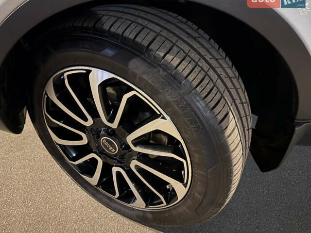 Білий Ленд Ровер Рендж Ровер Евок, об'ємом двигуна 2.18 л та пробігом 135 тис. км за 19900 $, фото 30 на Automoto.ua