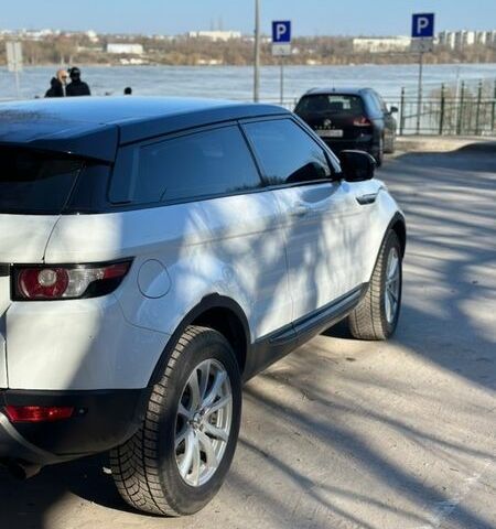 Белый Ленд Ровер Рендж Ровер Эвок, объемом двигателя 2 л и пробегом 179 тыс. км за 12700 $, фото 14 на Automoto.ua