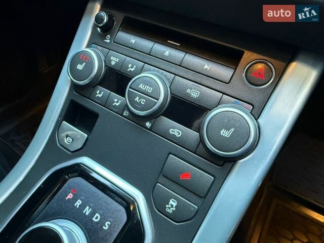 Белый Ленд Ровер Рендж Ровер Эвок, объемом двигателя 2 л и пробегом 168 тыс. км за 17400 $, фото 59 на Automoto.ua