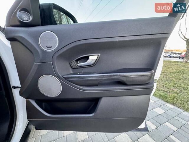 Белый Ленд Ровер Рендж Ровер Эвок, объемом двигателя 2 л и пробегом 168 тыс. км за 17800 $, фото 34 на Automoto.ua