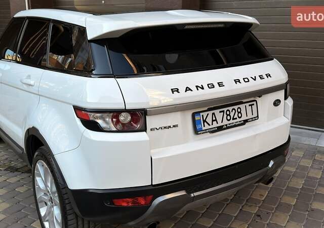 Белый Ленд Ровер Рендж Ровер Эвок, объемом двигателя 2 л и пробегом 142 тыс. км за 13750 $, фото 33 на Automoto.ua