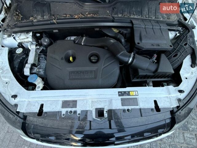 Белый Ленд Ровер Рендж Ровер Эвок, объемом двигателя 2 л и пробегом 168 тыс. км за 17400 $, фото 83 на Automoto.ua