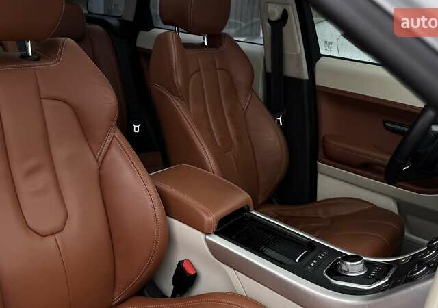 Білий Ленд Ровер Рендж Ровер Евок, об'ємом двигуна 2 л та пробігом 231 тис. км за 16990 $, фото 52 на Automoto.ua