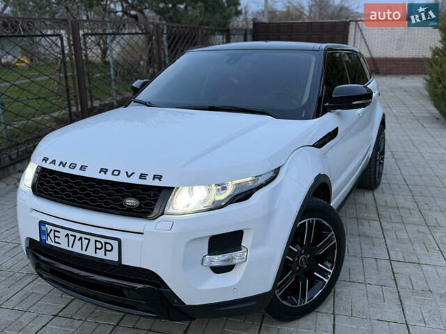 Белый Ленд Ровер Рендж Ровер Эвок, объемом двигателя 2.18 л и пробегом 193 тыс. км за 19500 $, фото 1 на Automoto.ua