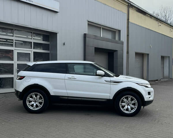 Белый Ленд Ровер Рендж Ровер Эвок, объемом двигателя 2.18 л и пробегом 247 тыс. км за 15300 $, фото 15 на Automoto.ua