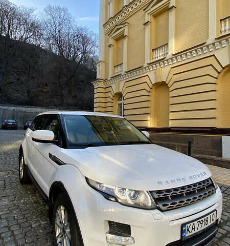 Ленд Ровер Рендж Ровер Эвок 2012 в Киеве на Automoto.ua Белый Ленд Ровер Рендж Ровер Эвок, объемом двигателя 2.18 л и пробегом 215 тыс. км за 19999 $, фото 48 на Automoto.ua