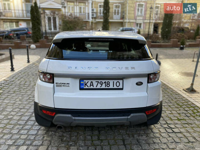 Ленд Ровер Рендж Ровер Эвок 2012 в Киеве на Automoto.ua Белый Ленд Ровер Рендж Ровер Эвок, объемом двигателя 2.18 л и пробегом 215 тыс. км за 19999 $, фото 19 на Automoto.ua