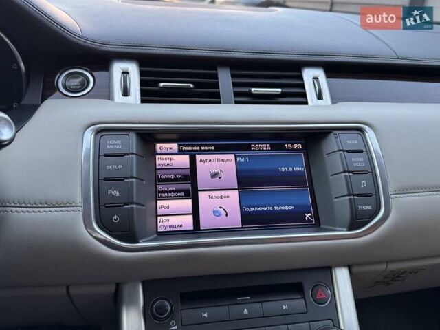 Белый Ленд Ровер Рендж Ровер Эвок, объемом двигателя 2.18 л и пробегом 159 тыс. км за 17900 $, фото 20 на Automoto.ua