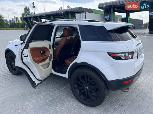 Белый Ленд Ровер Рендж Ровер Эвок, объемом двигателя 2 л и пробегом 233 тыс. км за 15650 $, фото 6 на Automoto.ua