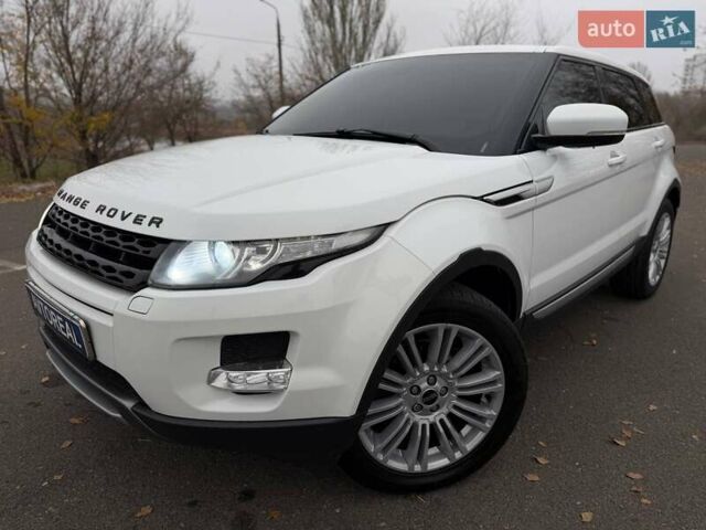 Білий Ленд Ровер Рендж Ровер Евок, об'ємом двигуна 2 л та пробігом 125 тис. км за 14800 $, фото 10 на Automoto.ua