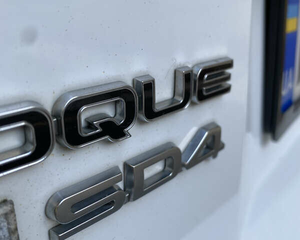 Ленд Ровер Рендж Ровер Эвок 2012 в Киеве на Automoto.ua Белый Ленд Ровер Рендж Ровер Эвок, объемом двигателя 2.18 л и пробегом 215 тыс. км за 19999 $, фото 45 на Automoto.ua