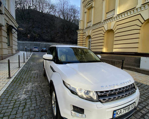 Ленд Ровер Рендж Ровер Эвок 2012 в Киеве на Automoto.ua Белый Ленд Ровер Рендж Ровер Эвок, объемом двигателя 2.18 л и пробегом 215 тыс. км за 19999 $, фото 39 на Automoto.ua
