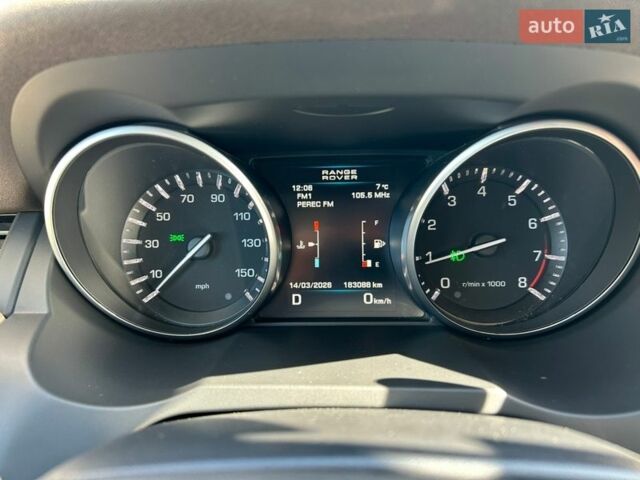 Белый Ленд Ровер Рендж Ровер Эвок, объемом двигателя 2 л и пробегом 183 тыс. км за 11800 $, фото 42 на Automoto.ua