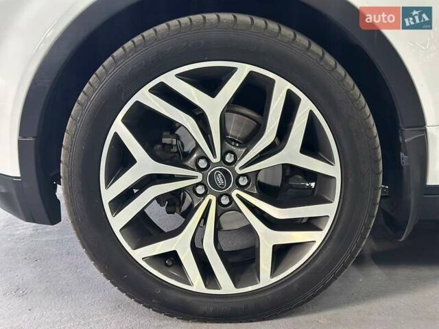 Белый Ленд Ровер Рендж Ровер Эвок, объемом двигателя 2.18 л и пробегом 112 тыс. км за 19999 $, фото 24 на Automoto.ua