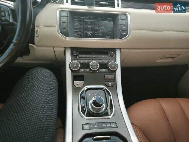 Ленд Ровер Рендж Ровер Евок 2012 у Києві на Automoto.ua Білий Ленд Ровер Рендж Ровер Евок, об'ємом двигуна 2 л та пробігом 155 тис. км за 15750 $, фото 7 на Automoto.ua