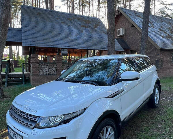 Ленд Ровер Рендж Ровер Эвок 2012 в Киеве на Automoto.ua Белый Ленд Ровер Рендж Ровер Эвок, объемом двигателя 2.18 л и пробегом 215 тыс. км за 19999 $, фото 11 на Automoto.ua