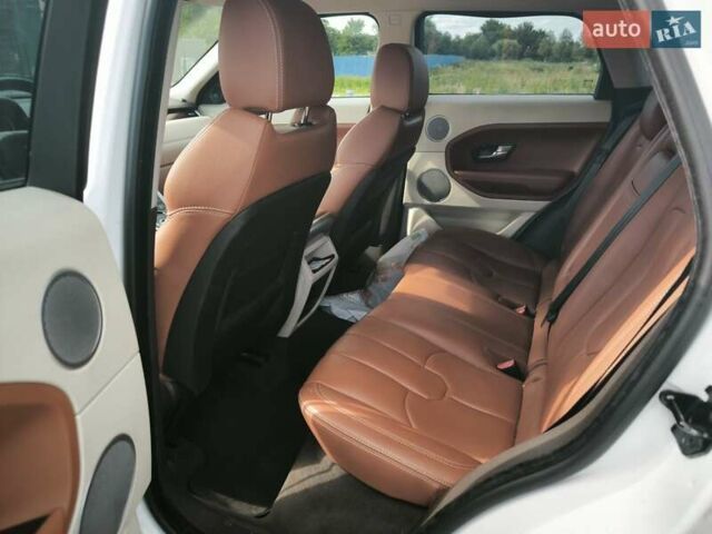 Ленд Ровер Рендж Ровер Евок 2012 у Києві на Automoto.ua Білий Ленд Ровер Рендж Ровер Евок, об'ємом двигуна 2 л та пробігом 155 тис. км за 15750 $, фото 9 на Automoto.ua