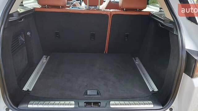 Білий Ленд Ровер Рендж Ровер Евок, об'ємом двигуна 2 л та пробігом 228 тис. км за 13300 $, фото 21 на Automoto.ua