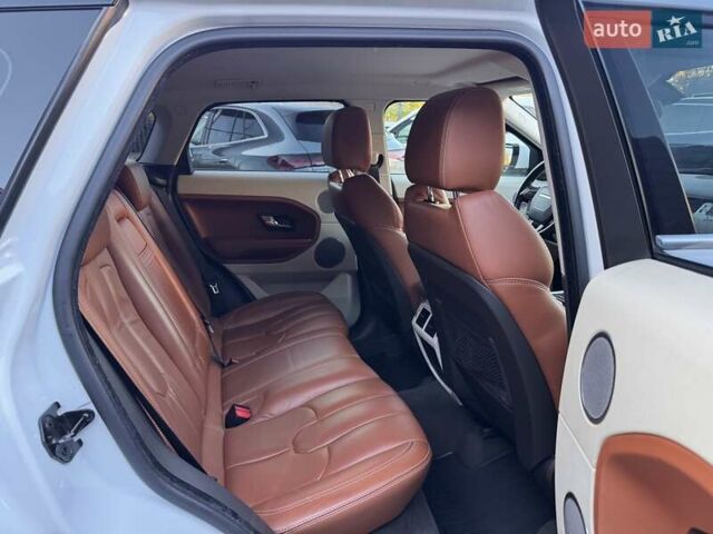 Белый Ленд Ровер Рендж Ровер Эвок, объемом двигателя 2.18 л и пробегом 159 тыс. км за 17900 $, фото 13 на Automoto.ua